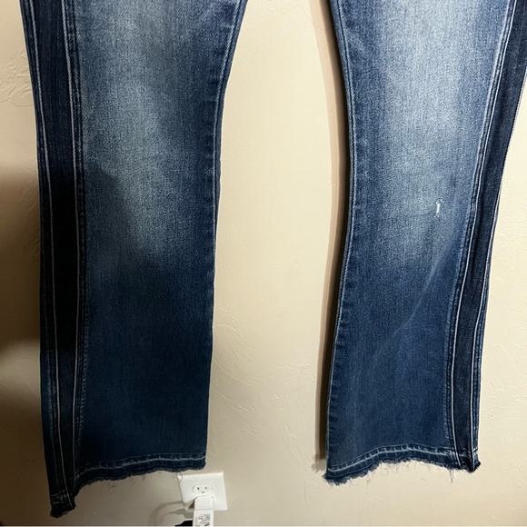 Kancan Morgan High Rise Flare Two Tone Raw Hem Flare Distressed Denim Jeans - Picture 7 of 12